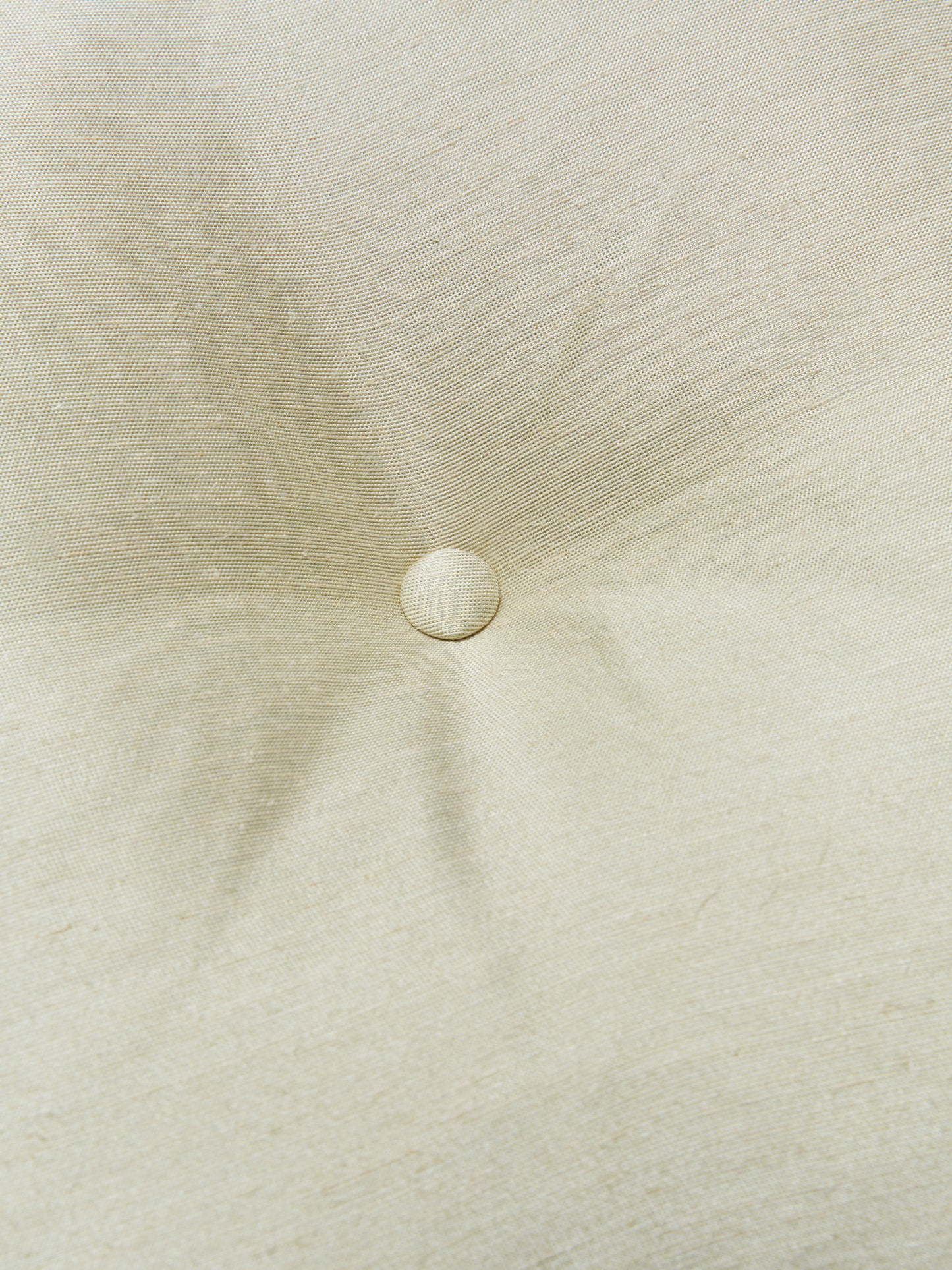 BUTTON CUSHION - SILK SATEEN - SERPENTINE