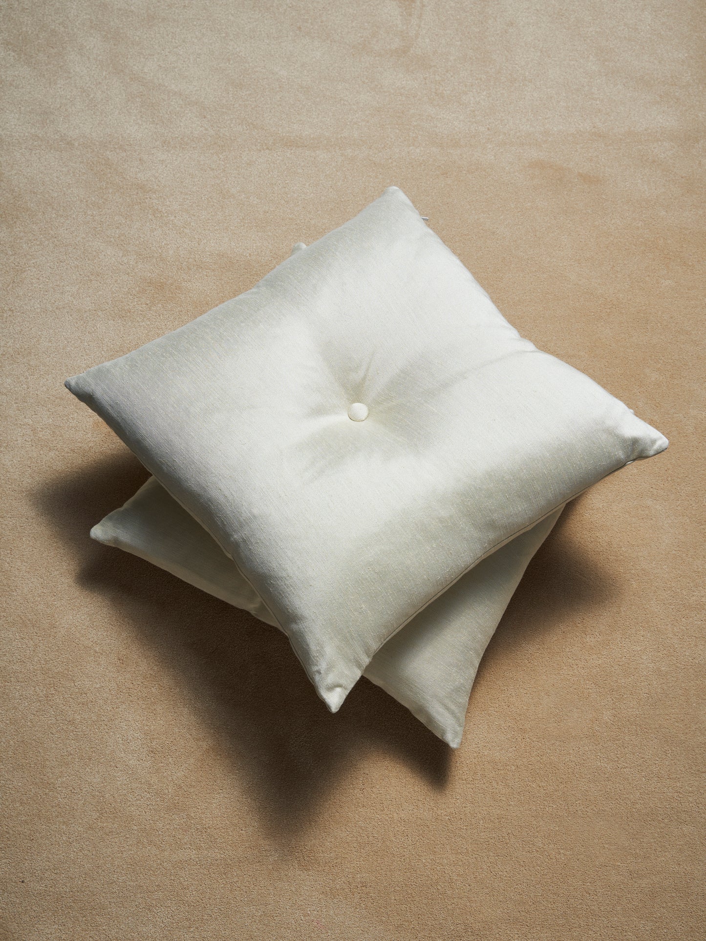 BUTTON CUSHION - SILK SATEEN - SERPENTINE