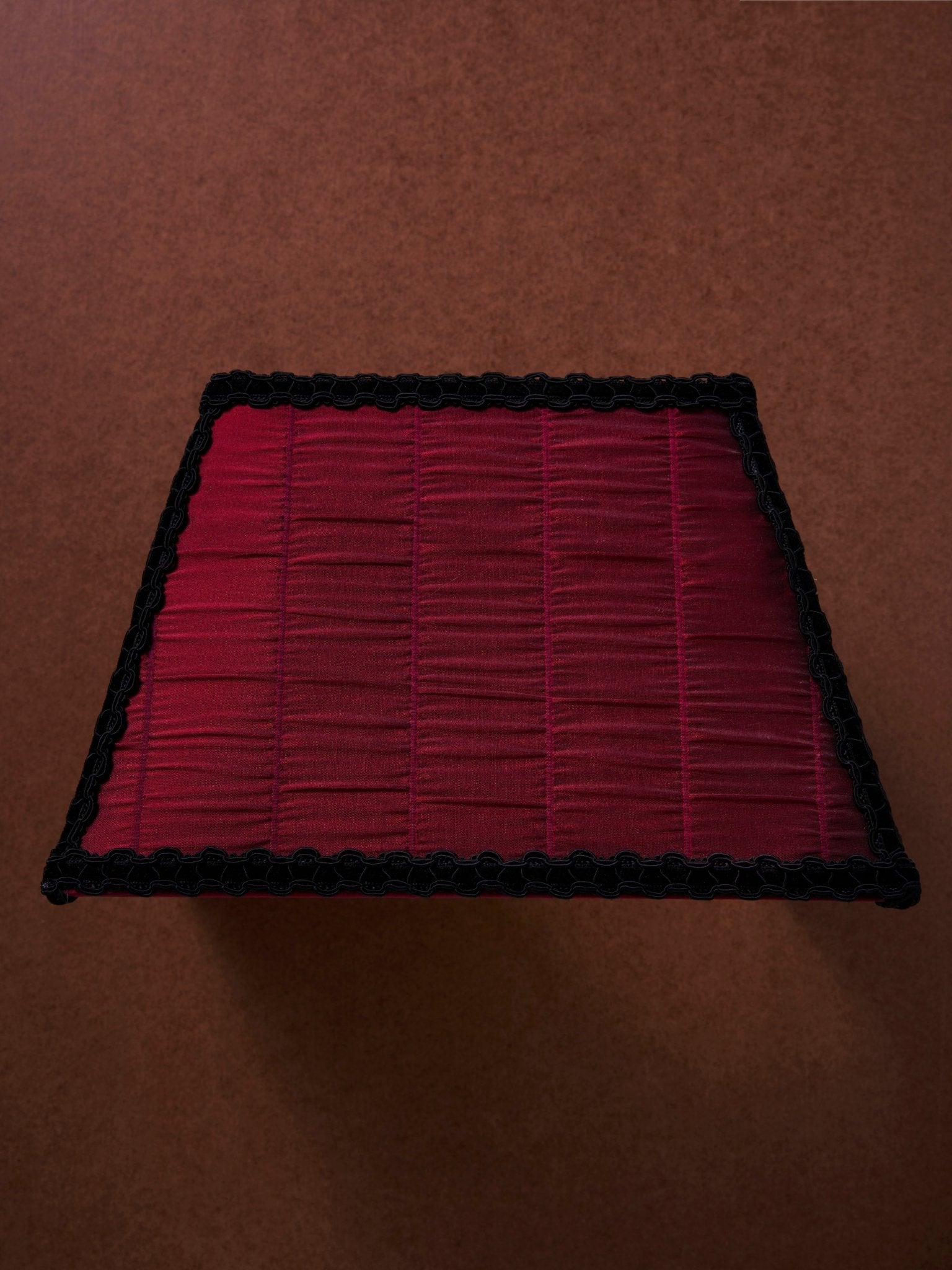 THE RA SHADE - TOILE DE FOND - CRIMSON - CC Moulton