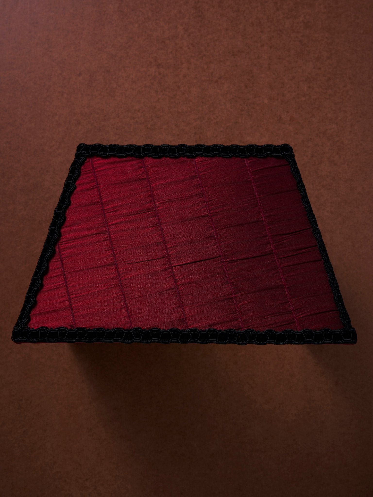 THE RA SHADE - TOILE DE FOND - CRIMSON - CC Moulton