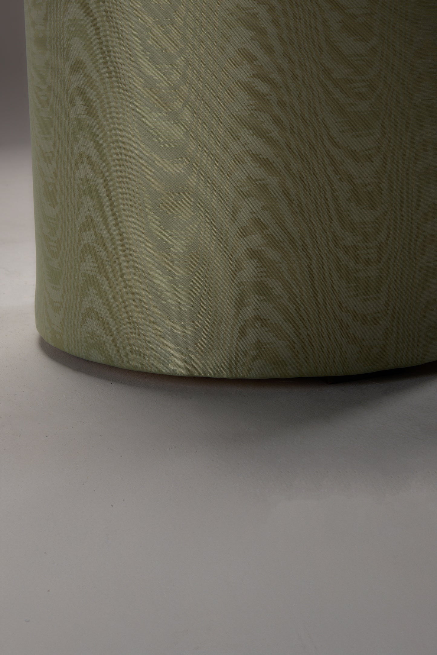 PELE TABLE