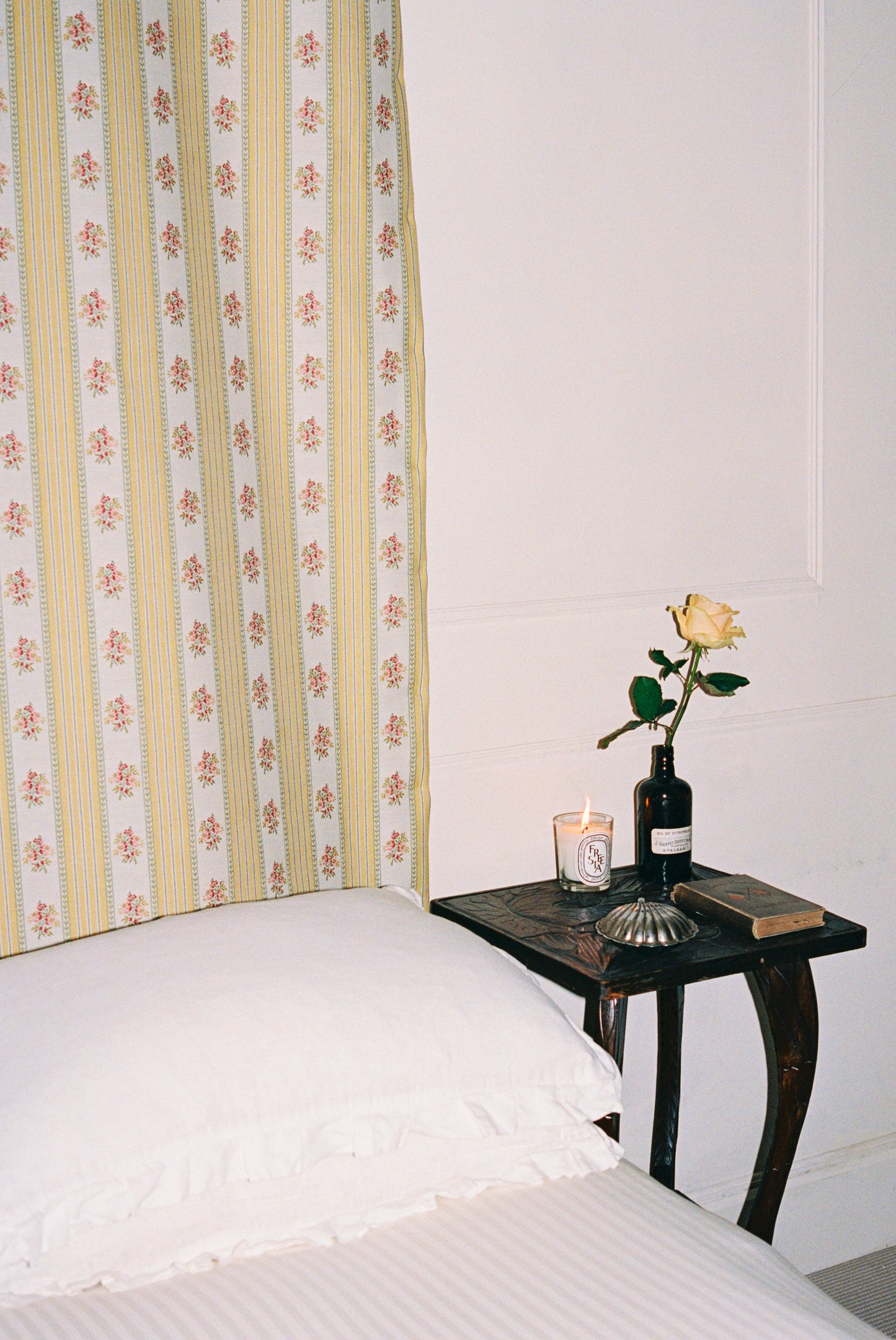 sofa stripe 1 - butter