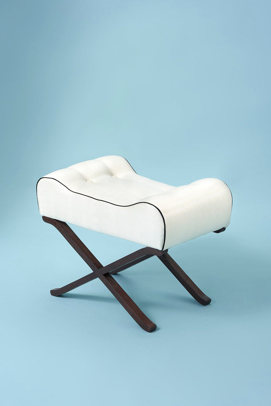 LILETH STOOL - SILK SATEEN