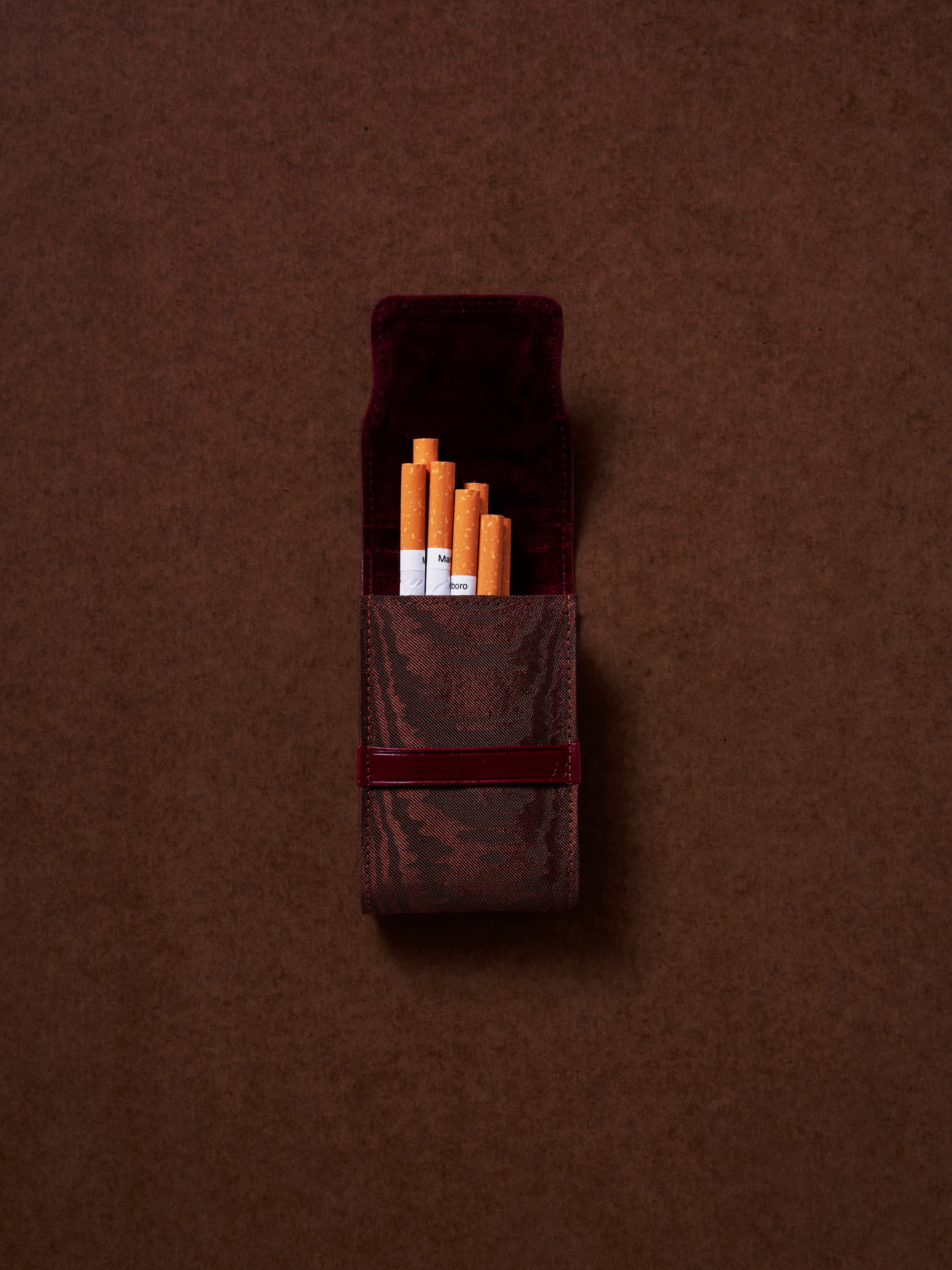 the card sleeve - moirè tissè - cosmos