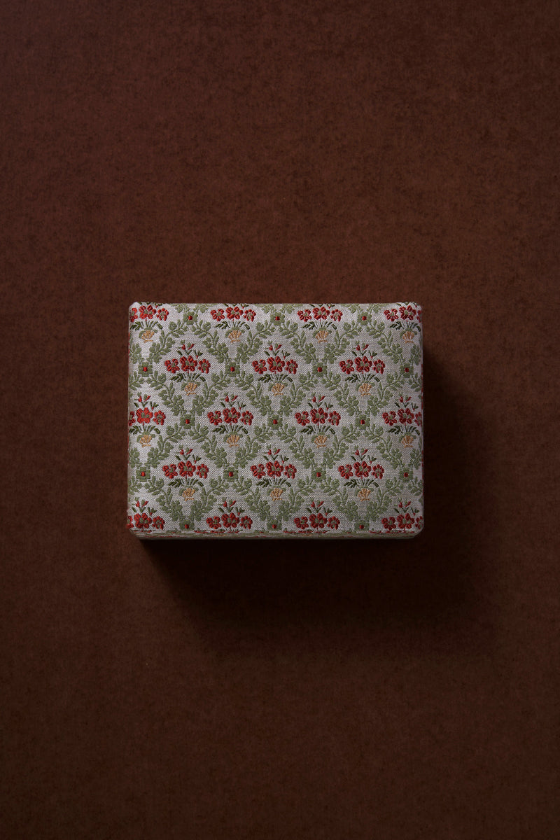 the jewellery case- Brant's trellis