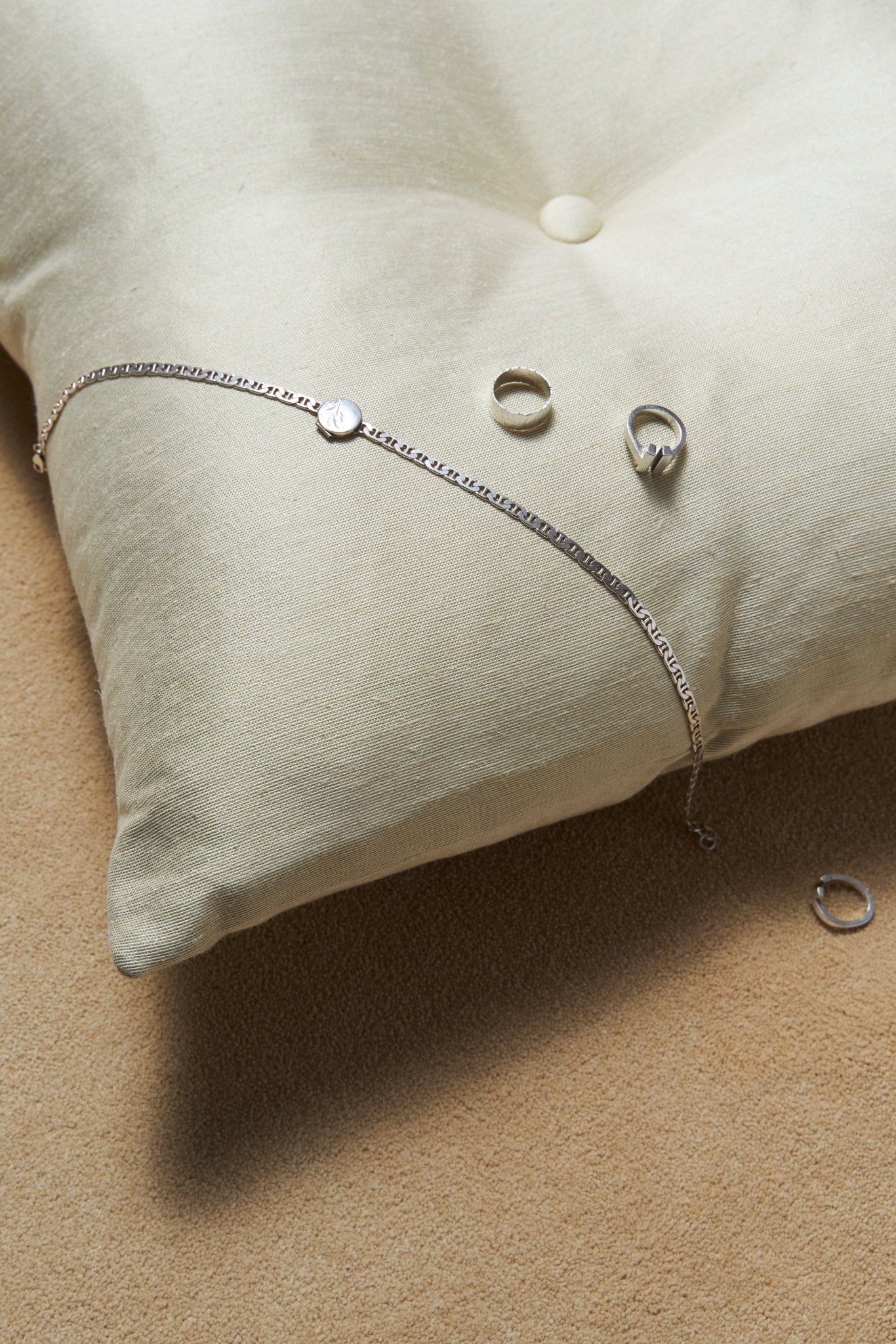 BUTTON CUSHION - SILK SATEEN - SERPENTINE - CC Moulton