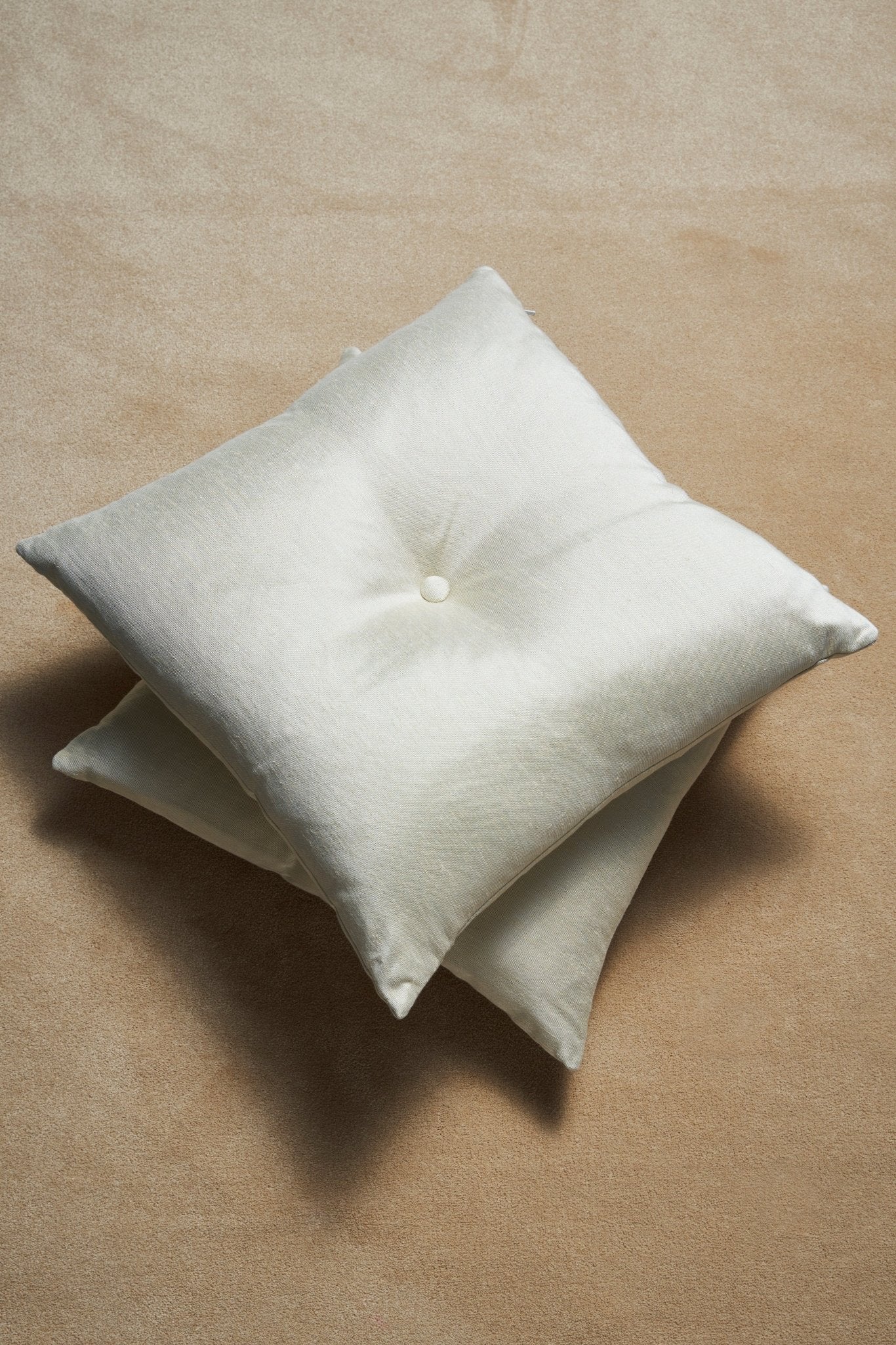 BUTTON CUSHION - SILK SATEEN - SERPENTINE - CC Moulton