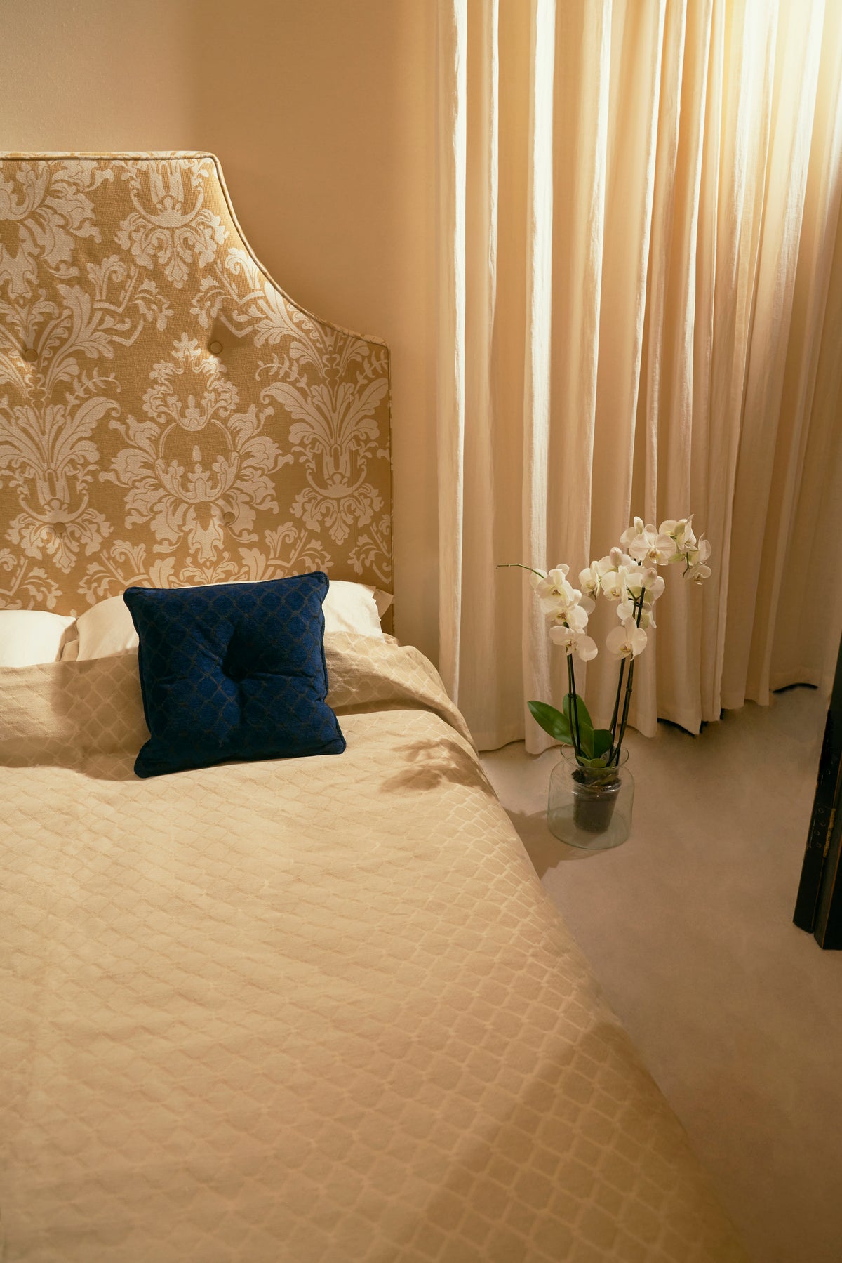 JUNO HEADBOARD - CONTRA DAMASK