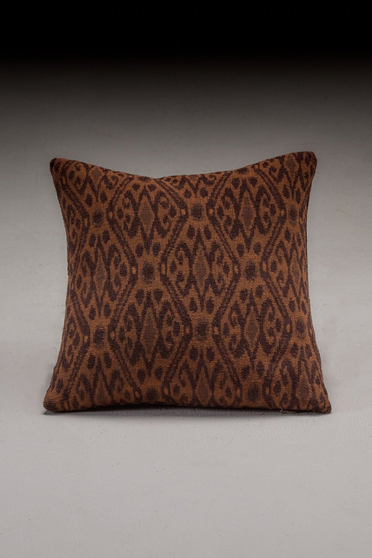 CUSHION - WOVEN IKAT