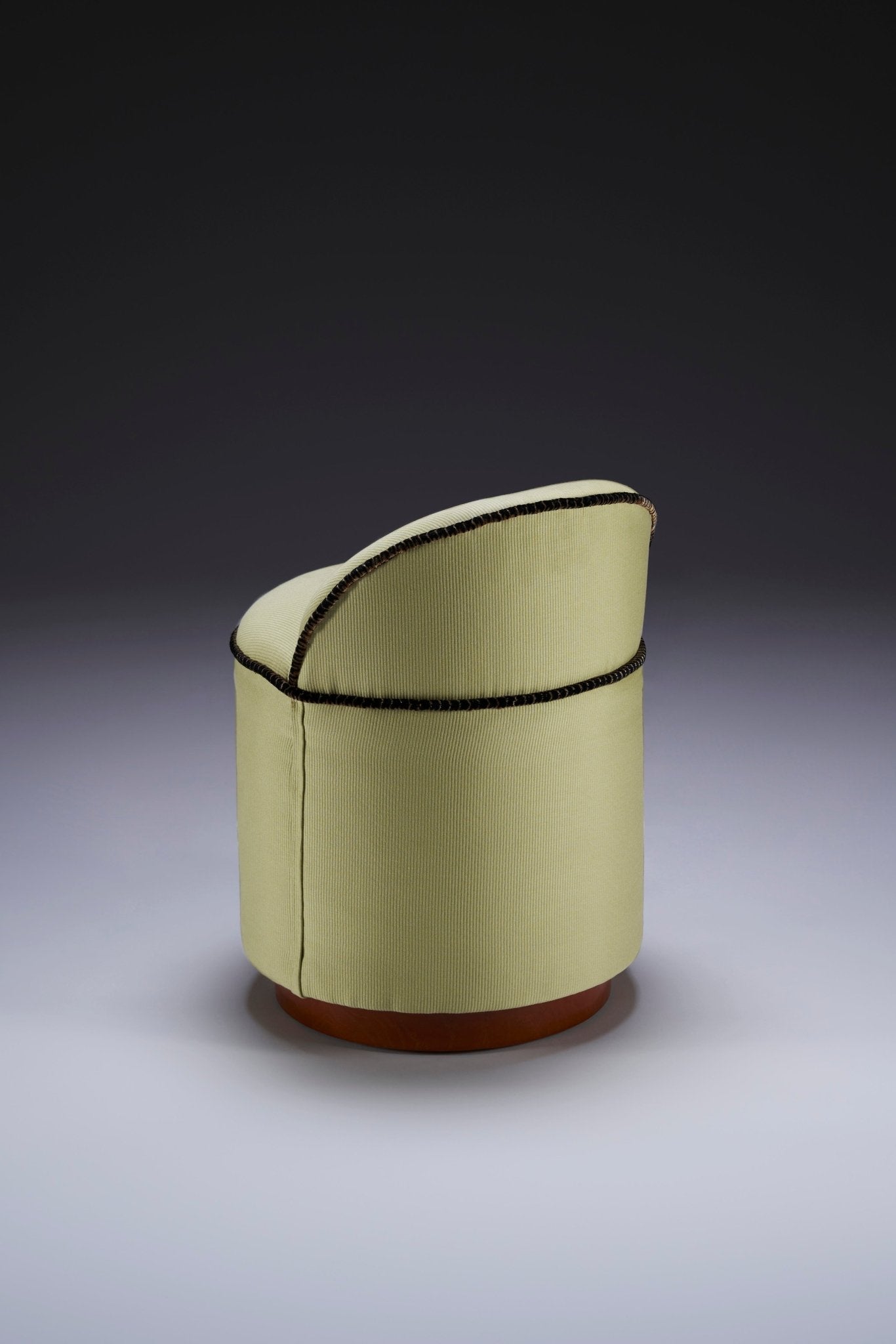 INFERI STOOL - SPIN - CC Moulton