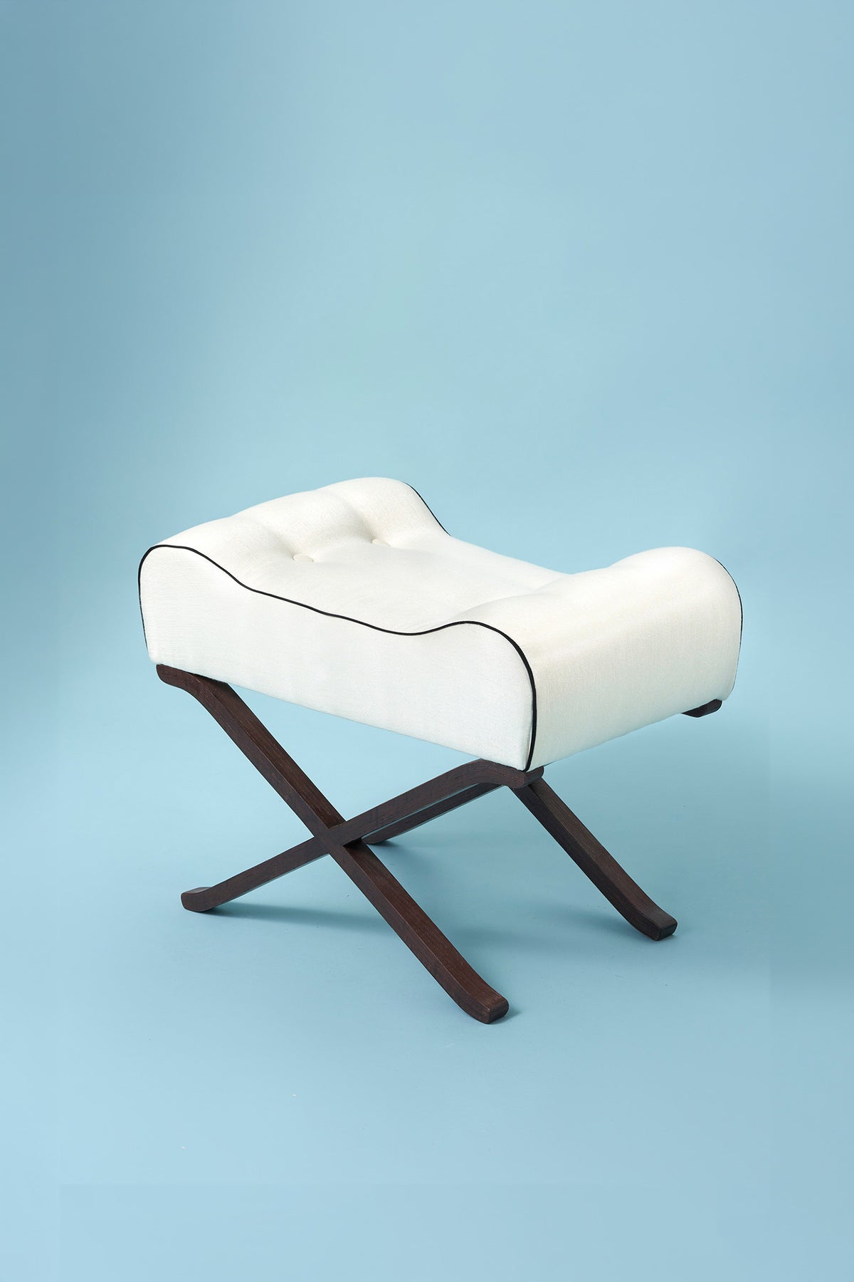 LILETH STOOL - SILK SATEEN