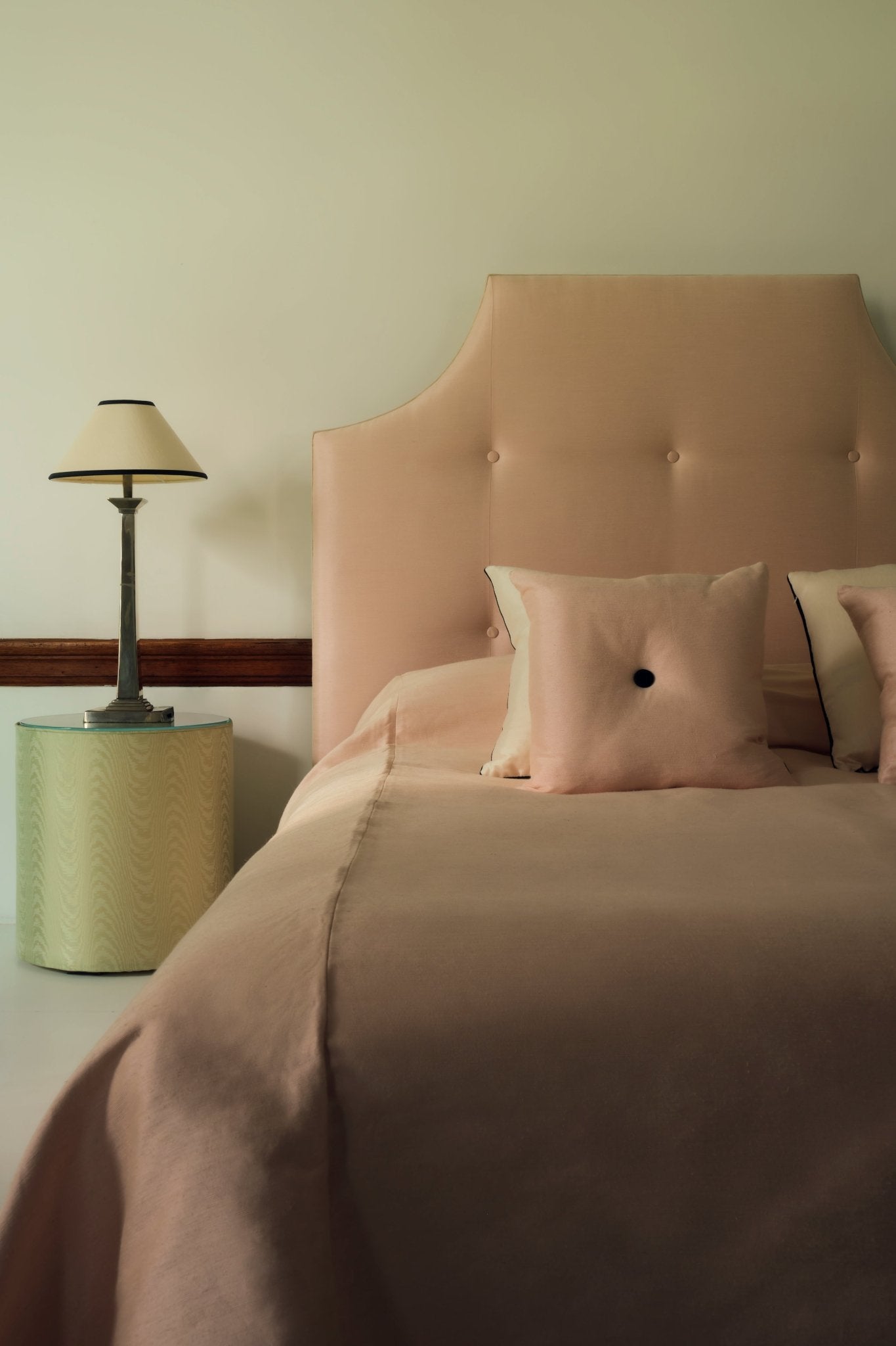 THE BASTET - SILK SATEEN - CHAMPAGNE - CC Moulton