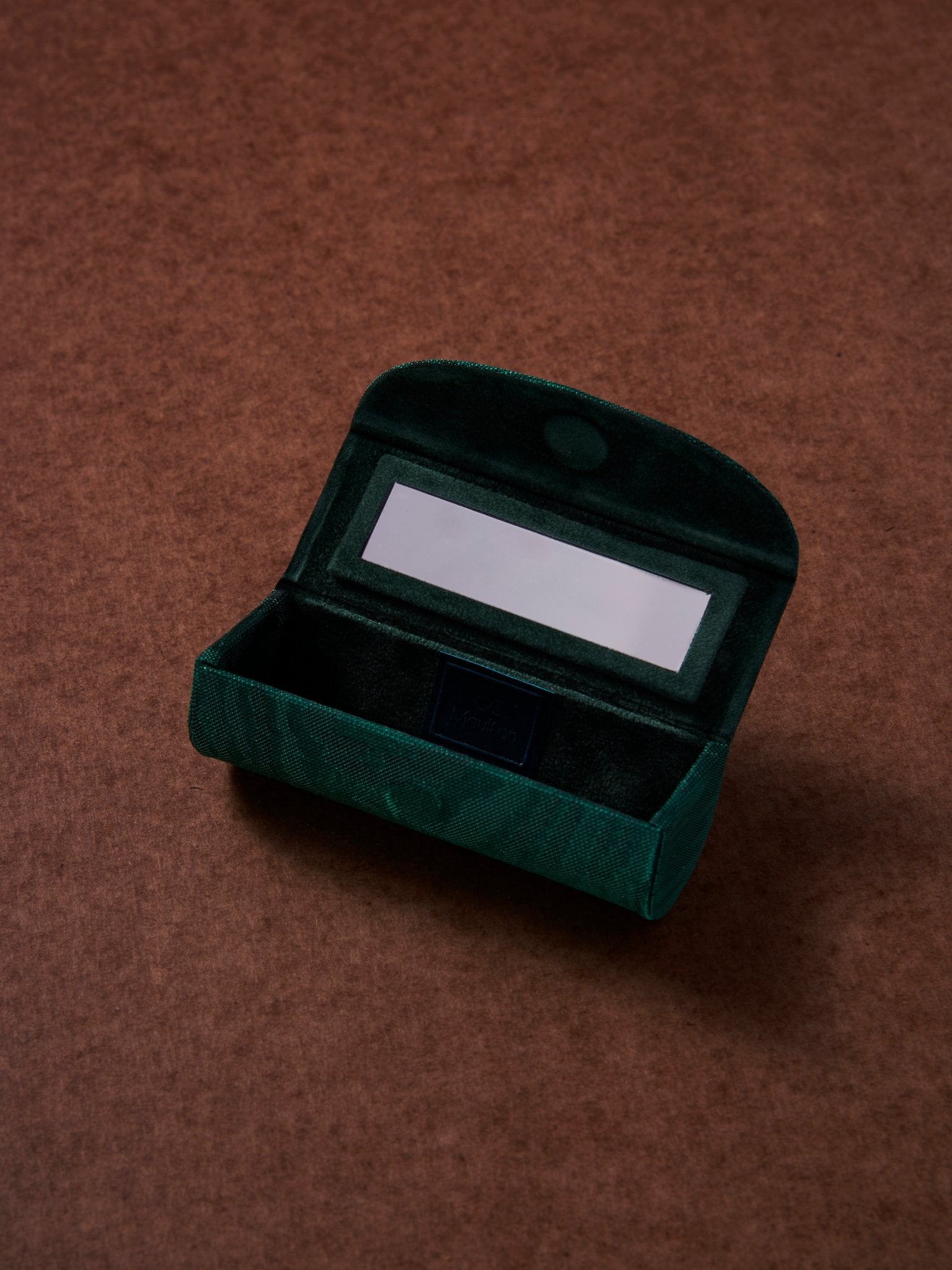 the etui - moiré tissé - banker's lamp green - CC Moulton