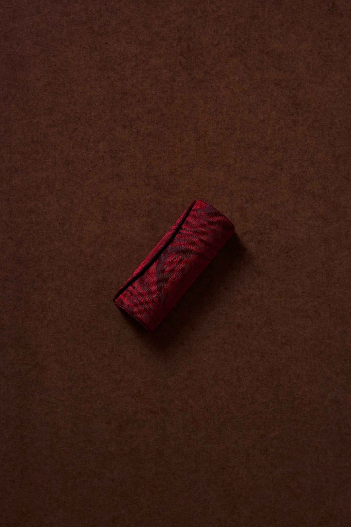 the etui - moiré tissé - Loulou's rouge