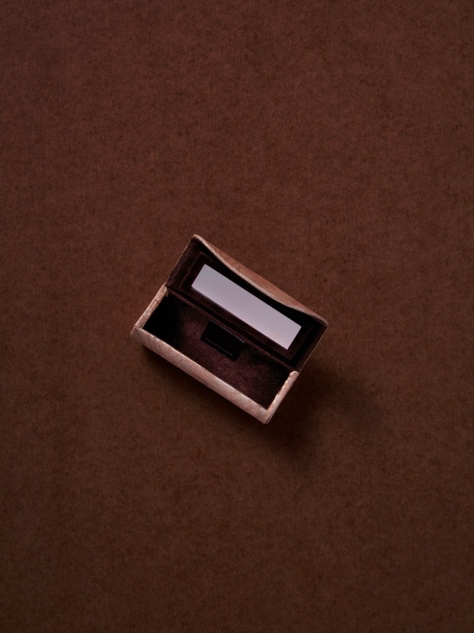 the etui - moiré tissé - pandolfini - CC Moulton