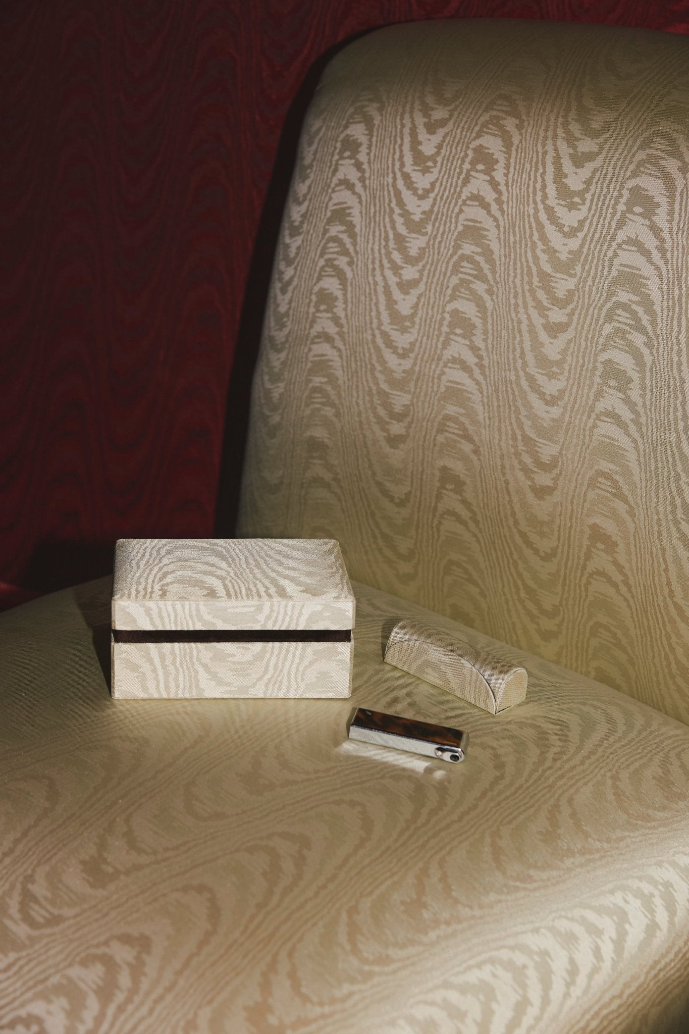 the jewellery case - moirè - Nina's mint - CC Moulton