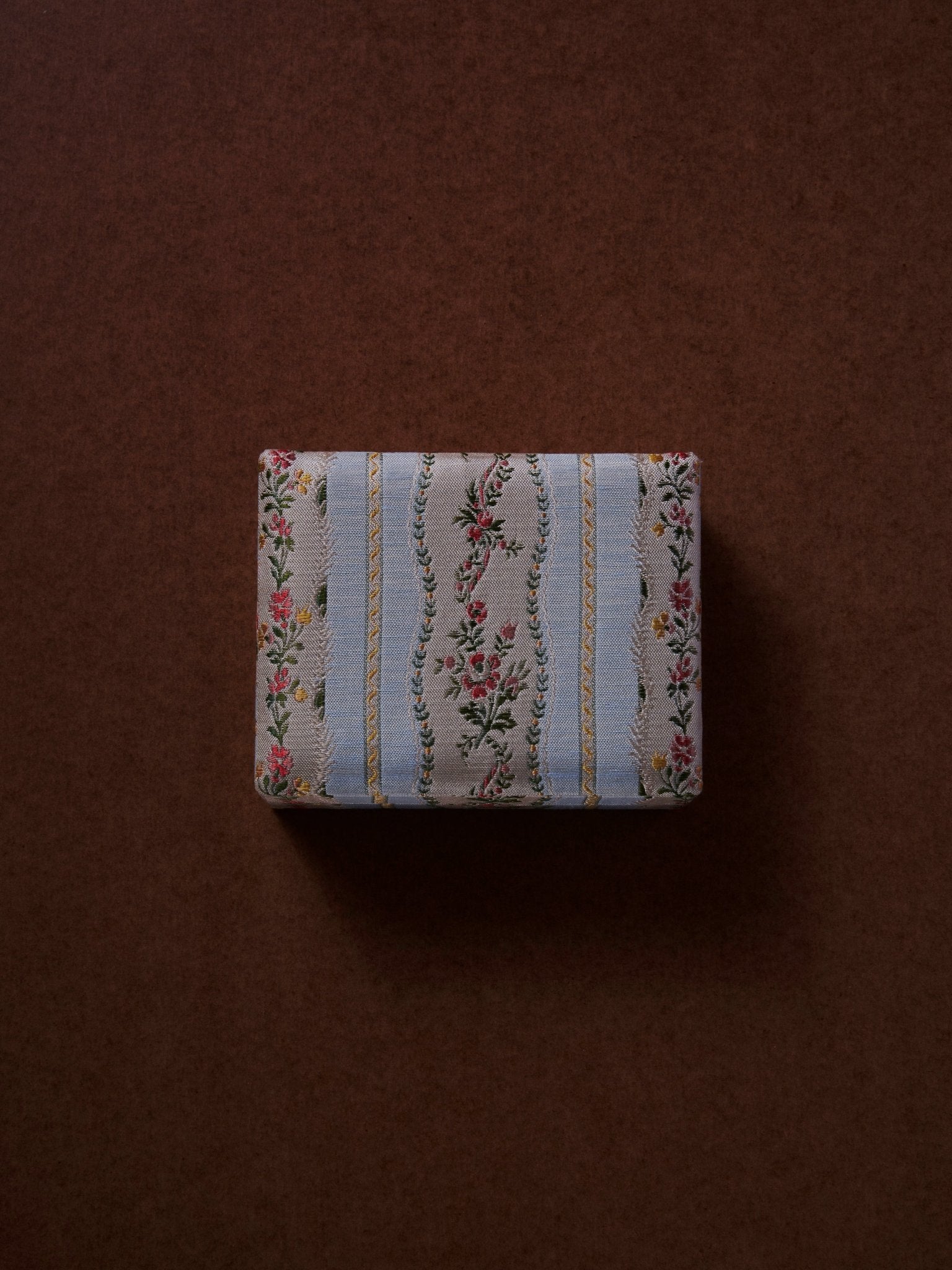 the jewellery case - Spitalfield's stripe - CC Moulton