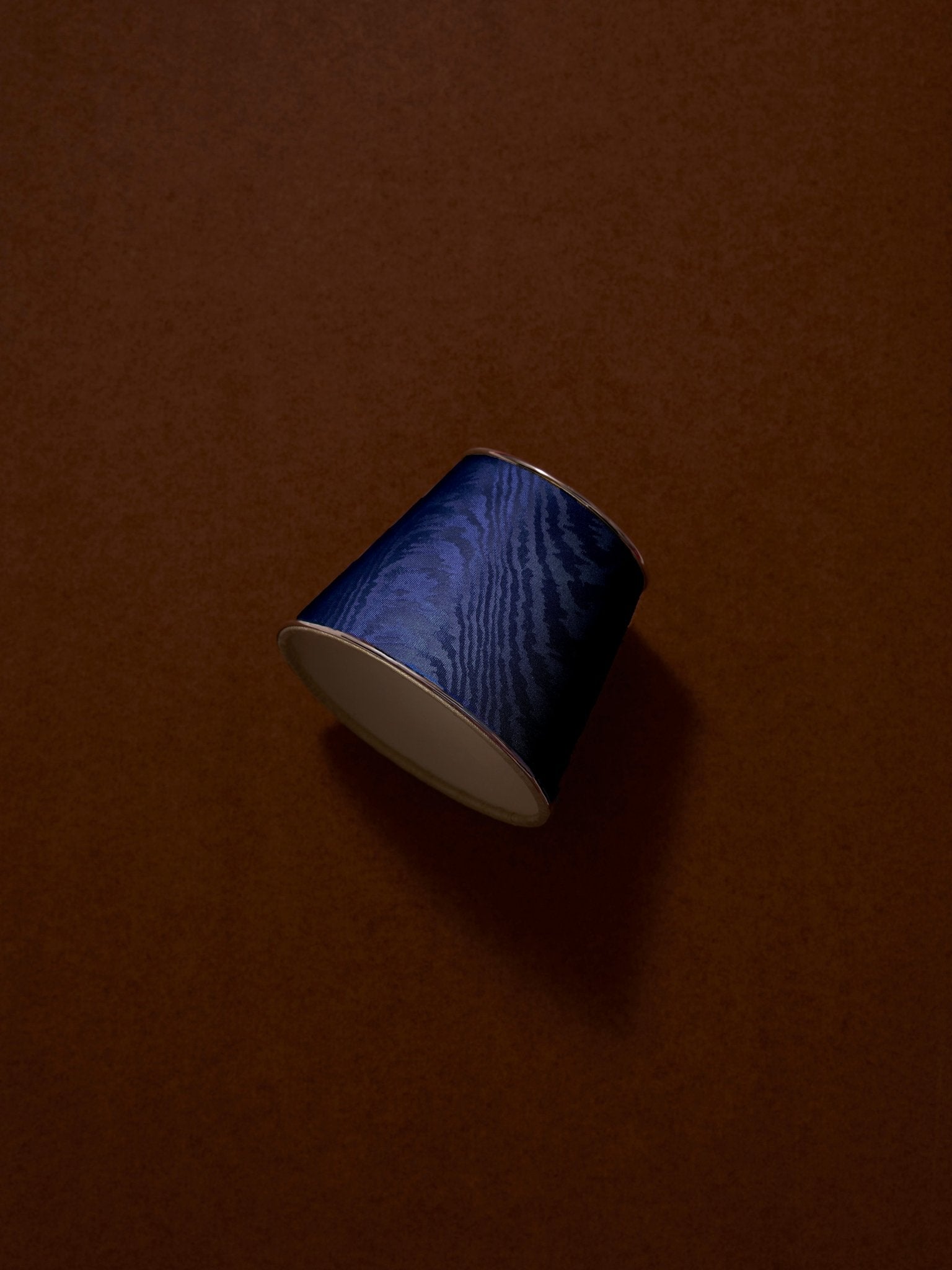 THE NUT SHADE - MOIRÉ TISSÉ - SAPPHIRE - CC Moulton